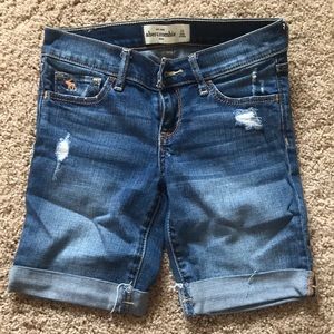 Abercrombie rolled jean shorts